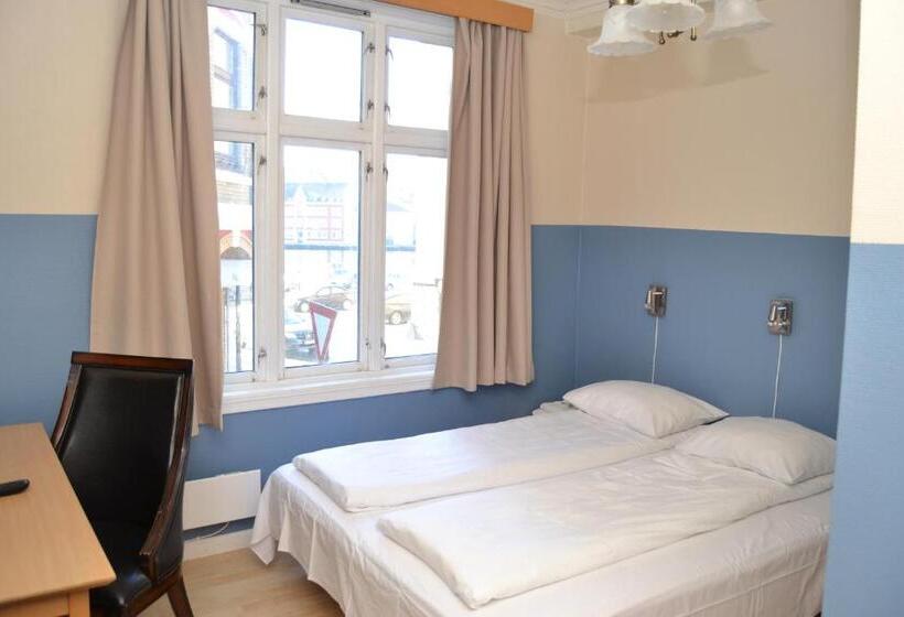 اتاق اکونومی, Skansen Hostel