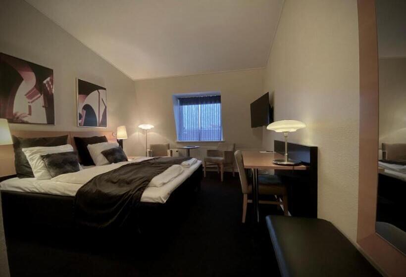 Номер бизнес-класса, Struer Grand