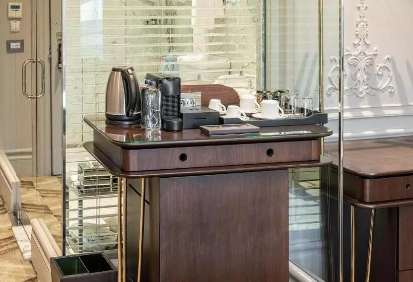 デラックスルーム, The Stay Bosphorus