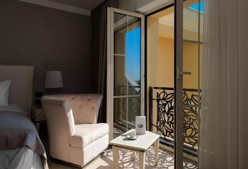 اتاق لوکس, Tresor Le Palais