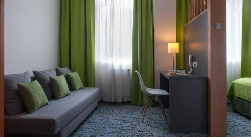 اتاق لوکس, Villa Park Med. & Spa