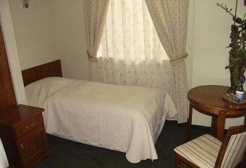 اتاق استاندارد یک نفره, Willa Biala Lilia Old Town
