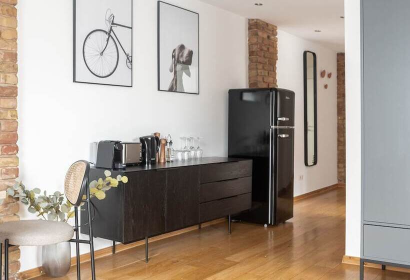 اتاق استاندارد با تراس, Limehome Berlin Kopenhagener Straße