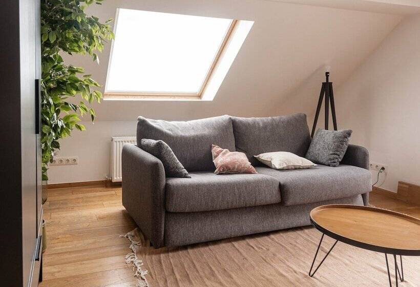 اتاق استاندارد با تراس, Limehome Berlin Kopenhagener Straße