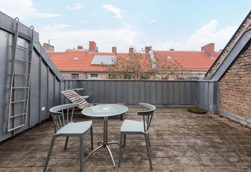 اتاق استاندارد با تراس, Limehome Berlin Kopenhagener Straße