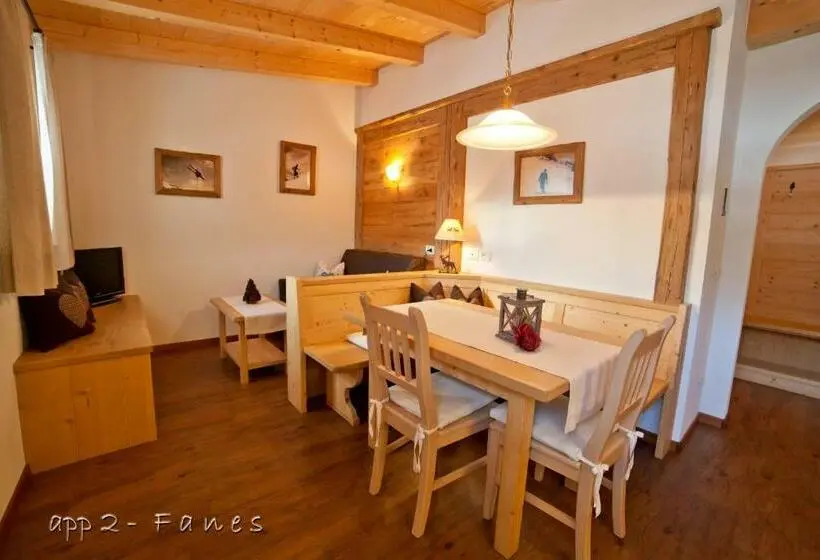 آپارتمان 2 خوابه, Alp Residence Pelegrin