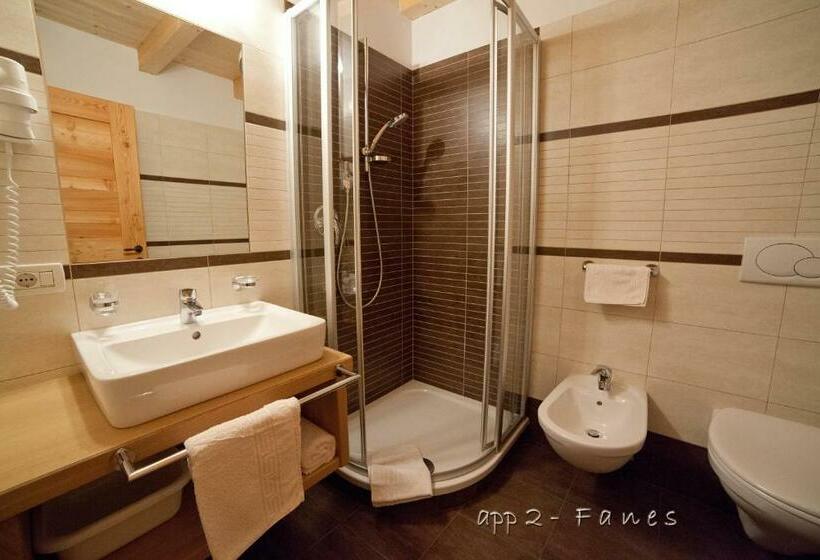 Апартаменты 2 Спальни, Alp Residence Pelegrin