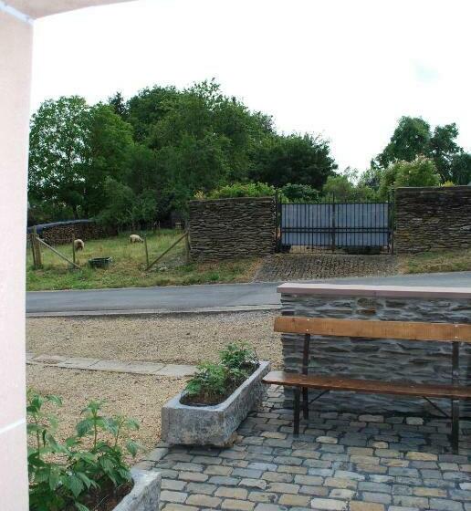 Дом 2 Спальни, Gîte Bed & Bedot