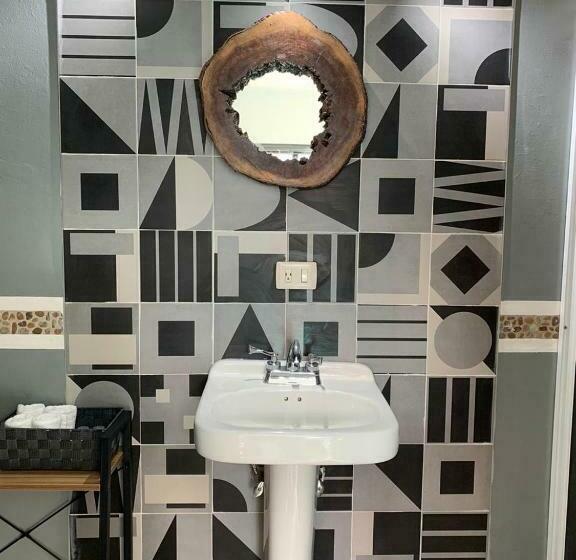 Standardrum, Boutique Ixaya