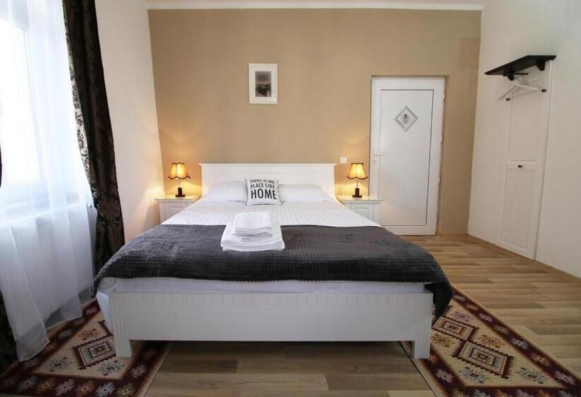 Standard room with outdoor bath, Brother S House