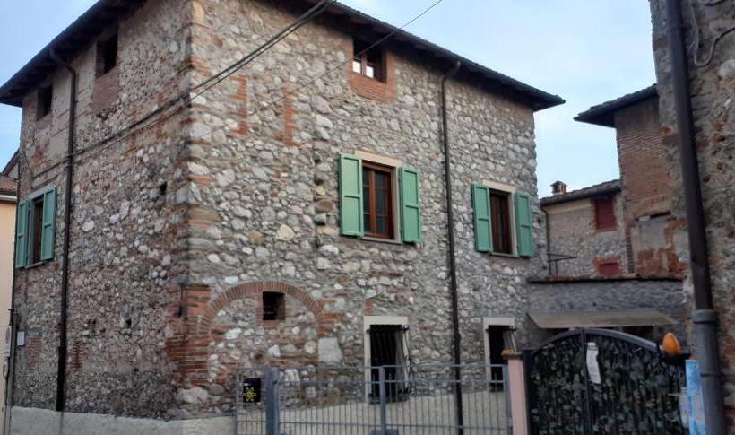 Standard room with outdoor bath, Casa Nostra Camaiore