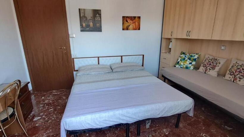 غرفة قياسية ثلاثية, Le Terrazze