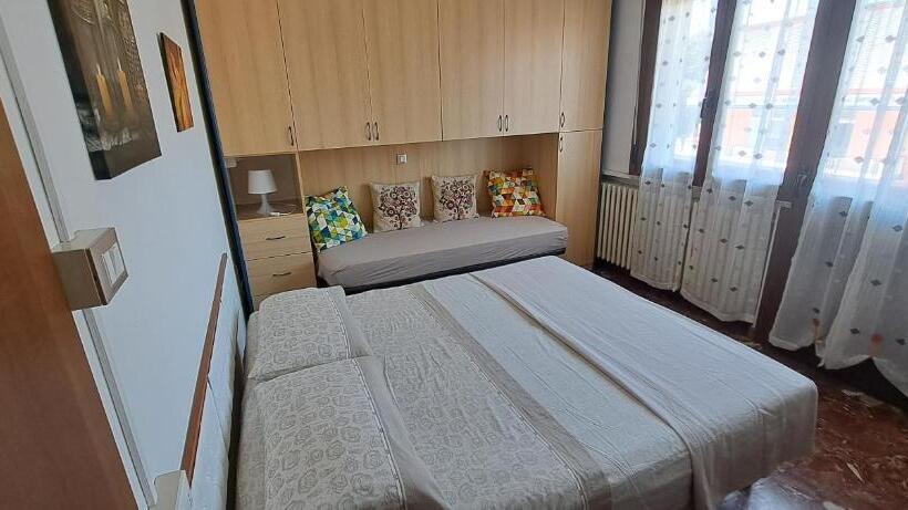 غرفة قياسية ثلاثية, Le Terrazze