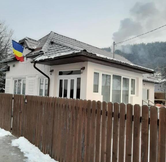 침실 3개 빌라, Pensiunea Cristina