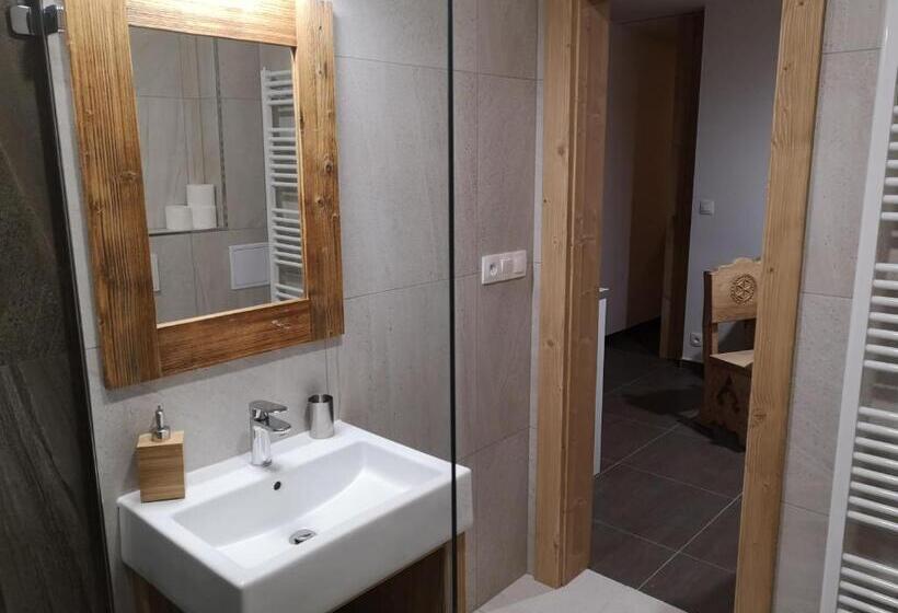 Апартаменты 1 Спальня, Stonegallery