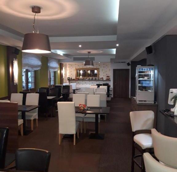 标准工作室, Apartment House Kamzík 9