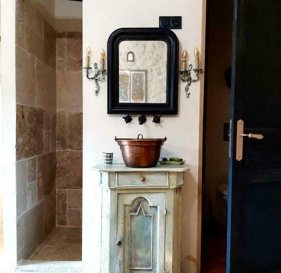 Стандартный Номер Кровать Кинг, Aux Tuileries Nord B&b