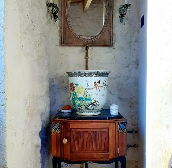 Номер Superior Кровать Кинг, Aux Tuileries Nord B&b