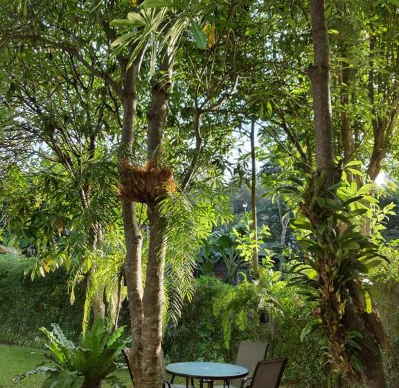 스탠다드 룸 가든 전망, Casa Khaoyai Bed&breakfast