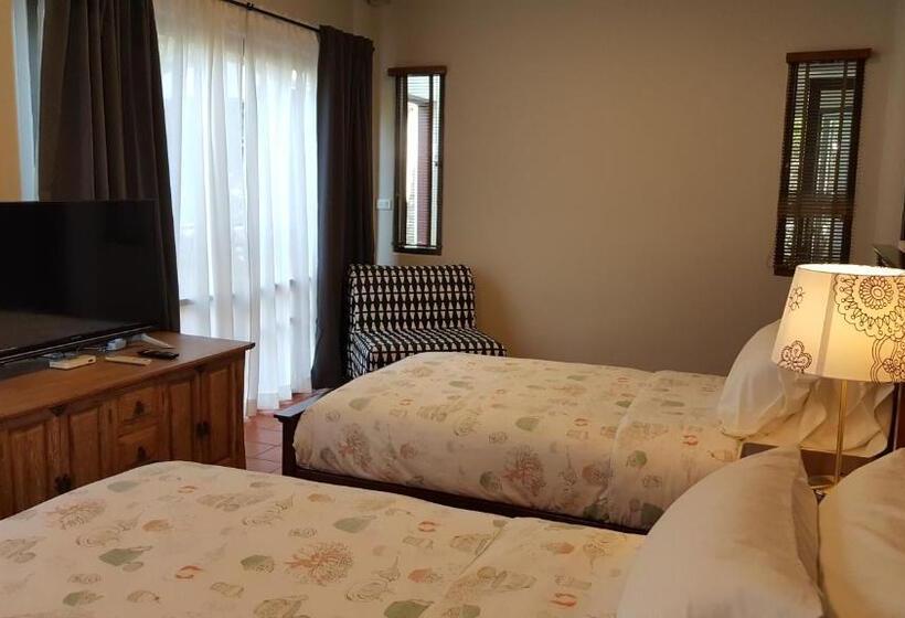 ガーデンビュースタンダードルーム, Casa Khaoyai Bed&breakfast
