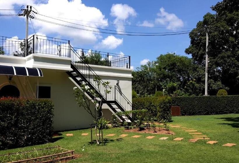 キングサイズベッドのスタンダードルーム, Casa Khaoyai Bed&breakfast