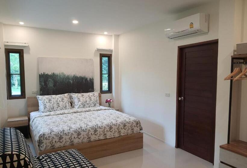 キングサイズベッドのスタンダードルーム, Casa Khaoyai Bed&breakfast