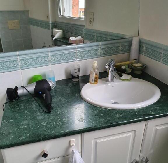 标准间, Libération Maison D Hotes