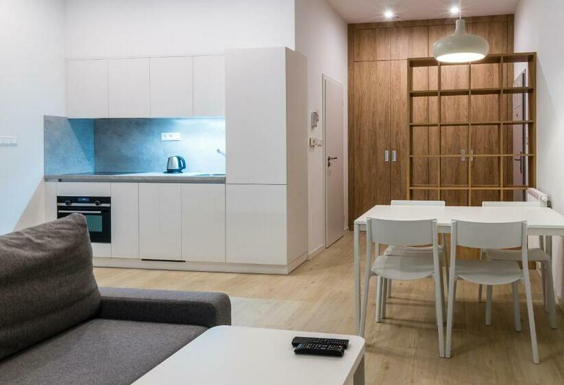 Studio Standard, City Castle Apartments Free Parking