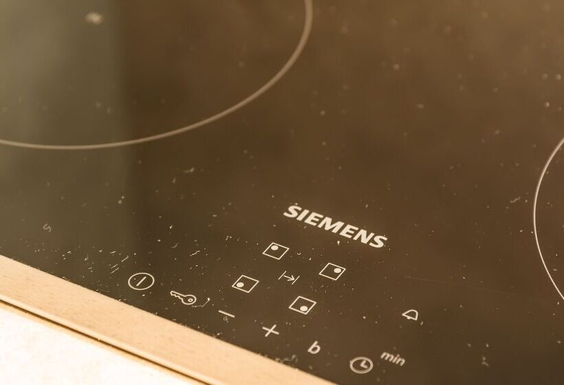 Studio Standard, City Castle Apartments Free Parking