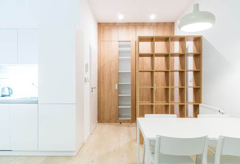 Studio Standard, City Castle Apartments Free Parking