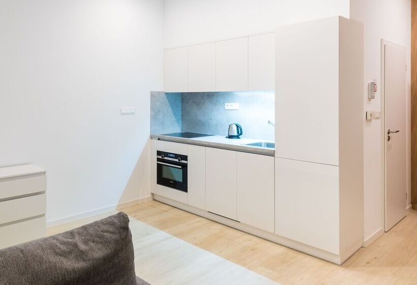 Studio Standard, City Castle Apartments Free Parking