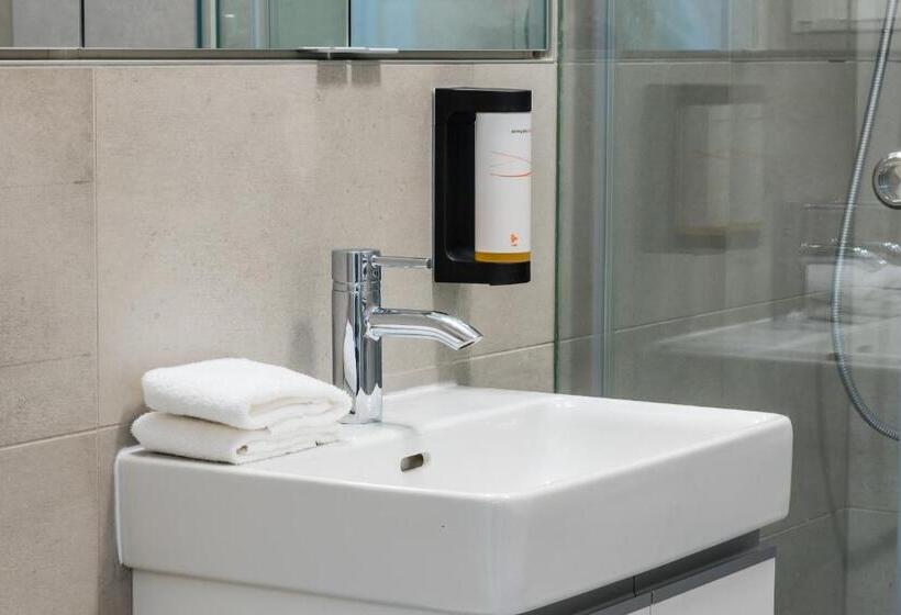 Studio Standard, City Castle Apartments Free Parking