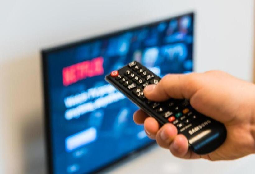 Studio Standard z Balkonem, City Castle Apartments Free Parking