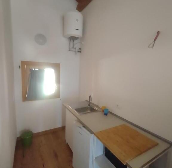 חדר סטודיו סטנדרד, Cortezecchina