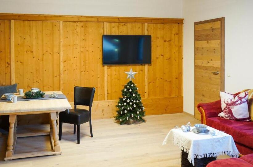 １階の１ベッドルームアパートメント, Jochberg Hoamatl