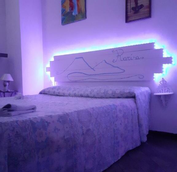 اتاق عادی, Camera Rarisa Napoli Centro