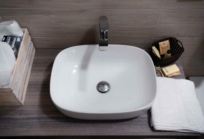 Номер Стандарт, Il Palazzetto