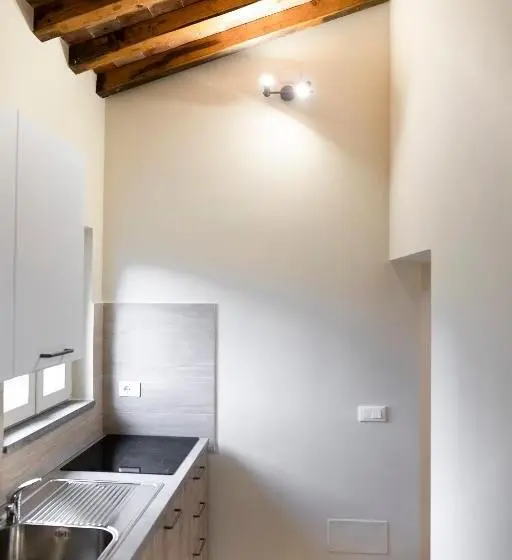 اتاق لوکس, Il Palazzetto