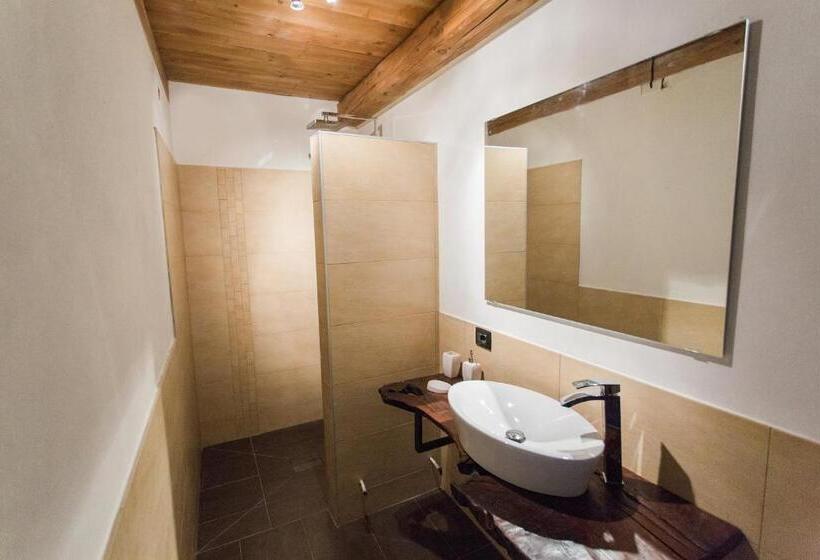 キングサイズベッドのデラックスルーム, B&b Barbaia