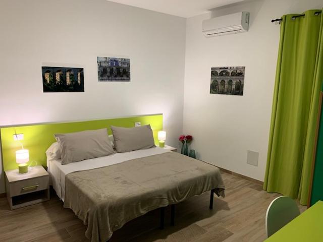 חדר סטנדרט עם מרפסת, Alex Rooms