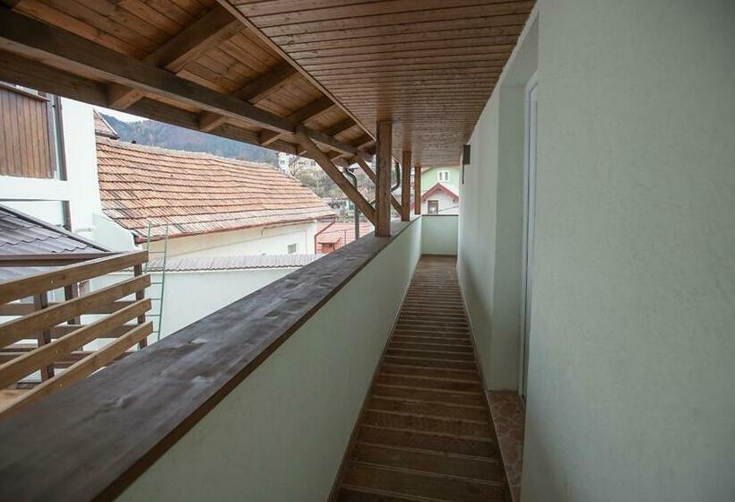 اتاق استاندارد با تراس, Brasha Residence