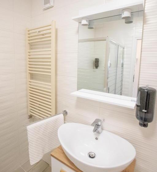 استودیوی استاندارد, Brasha Residence