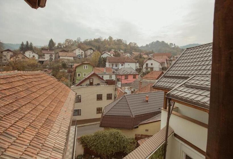 اتاق لوکس, Brasha Residence