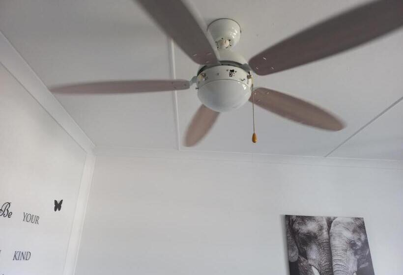 חדר סטנדרט, Come Home In Oudtshoorn Self Catering Units