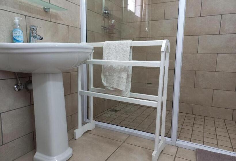 חדר סטנדרט, Come Home In Oudtshoorn Self Catering Units