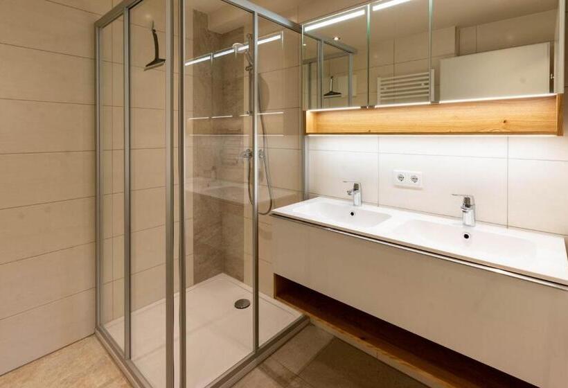 דירה בת חדר שינה 1 עם מרפסת, Gästehaus Schwaiger