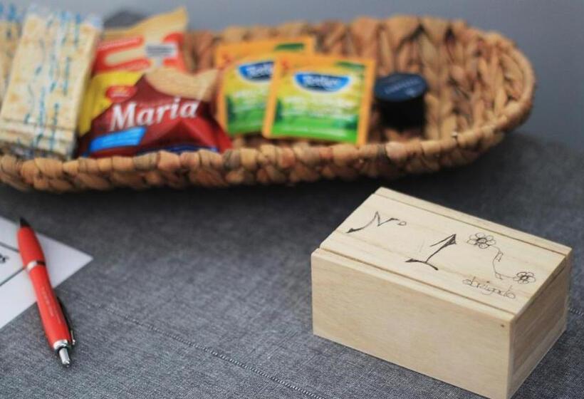 חדר משפחתי, Silva S Guest House