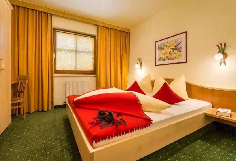 ２ベッドルームアパートメント, Raffl Apart