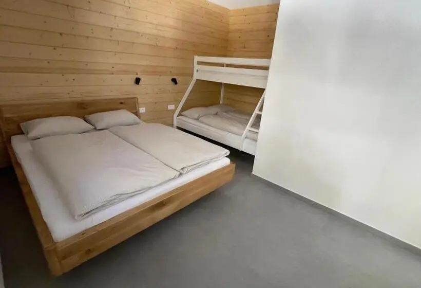 Huoneisto 1 Makuuhuone Terassi, Yasna Apartments