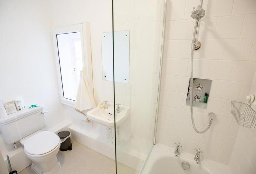 スタンダードルーム, Old School Wolverton